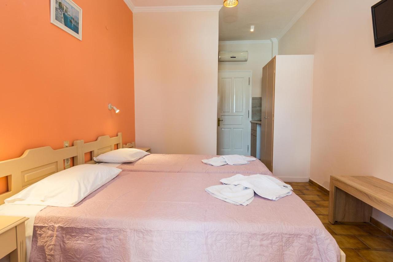 Pythari Apartments Laganas Luaran gambar